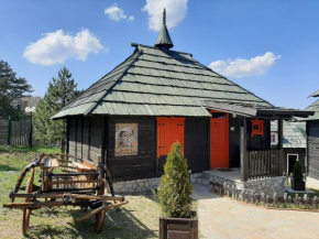 El Paso City, Zlatibor - Wooden Cottages Delux, Treehouses, Wild West Rooms, Native Indian Tent